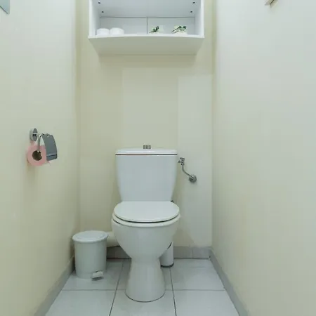 公寓 Sleeps 2 Pool Air Con Wifi 戛纳